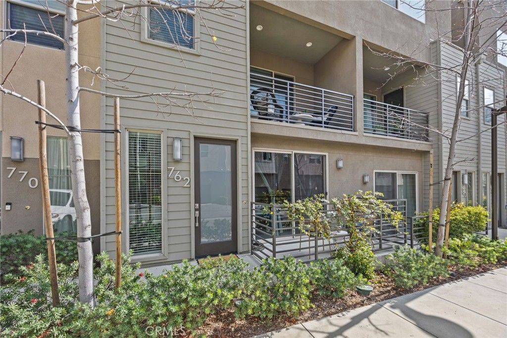 Photo of 762 Chandler Walk, Upland, CA 91786 (MLS # CV26017400)