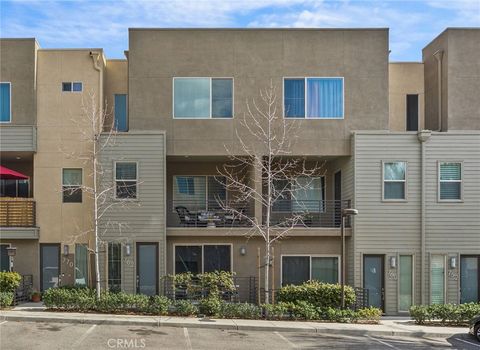 762 Chandler Walk Upland CA 91786