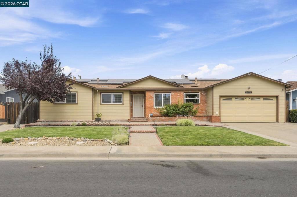 4427 Crestwood Cir