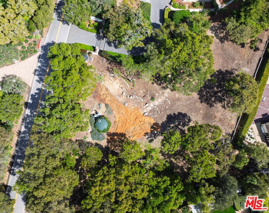 Santa Barbara, California 93108, United States, 4 Bedrooms Bedrooms, ,7 BathroomsBathrooms,Residential,Active,98304