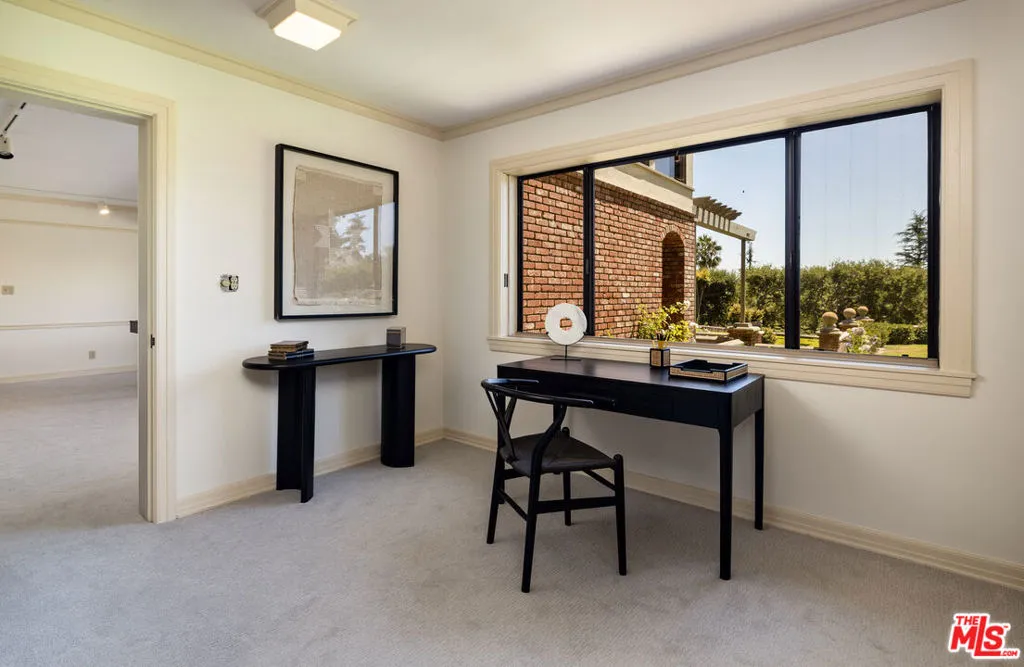 Santa Barbara, California 93108, United States, 4 Bedrooms Bedrooms, ,7 BathroomsBathrooms,Residential,Active,98304