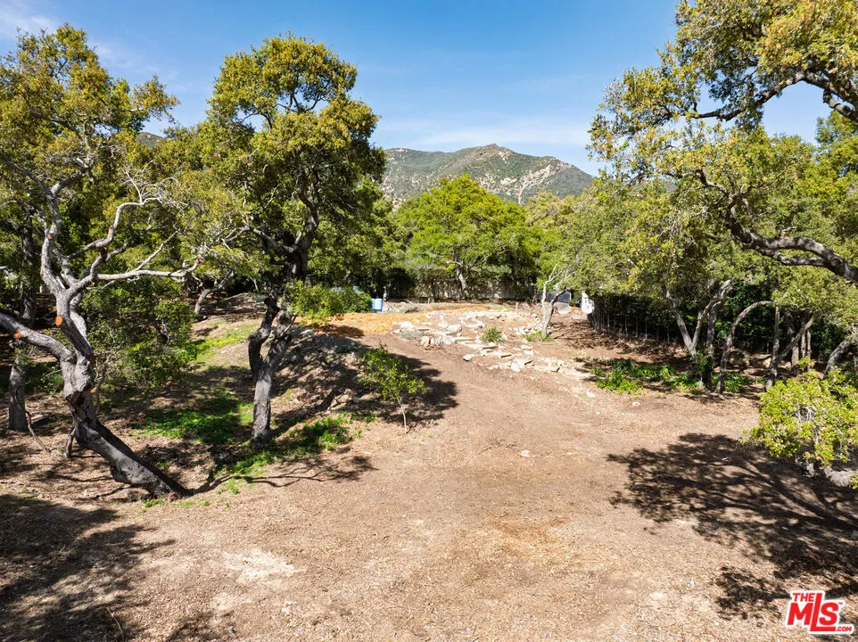 Santa Barbara, California 93108, United States, 4 Bedrooms Bedrooms, ,7 BathroomsBathrooms,Residential,Active,98304