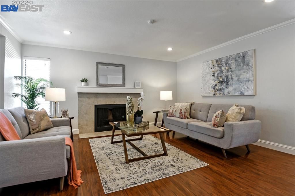 listing image 130729041275593699945