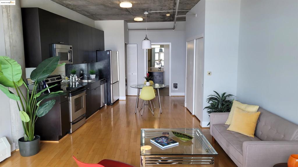 JACKLON SQ - Residential Lease