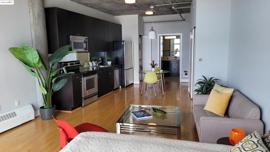 JACKLON SQ - Residential Lease