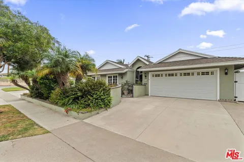 19941 Carmania Lane, Huntington Beach, CA 92646 - MLS#: 25600511