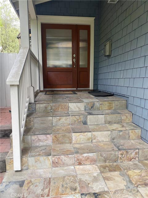 Photo of 1204 Elm Ave AVE, Manhattan Beach, CA 90266 (MLS # AR26152790)