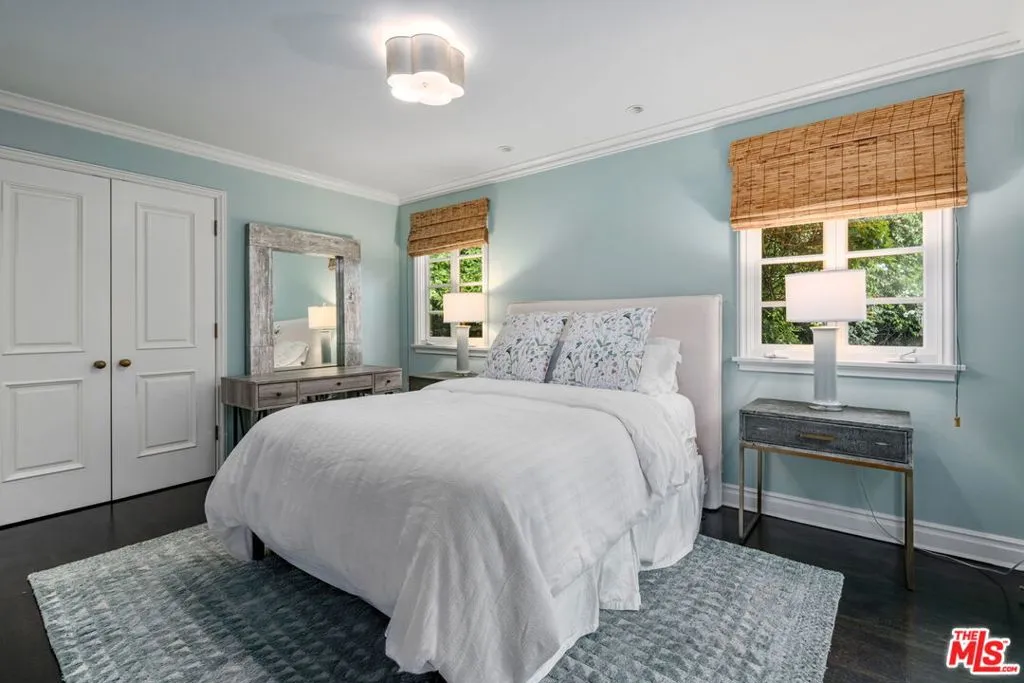 Beverly Hills, California 90210, United States, 5 Bedrooms Bedrooms, ,6 BathroomsBathrooms,Residential,Active,205133