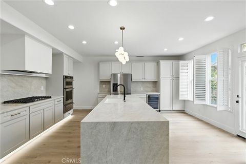 Photo of 173 Parkside Drive, Simi Valley, CA 93065 (MLS # SR25188146) Photo of 173 Parkside Drive, Simi Valley, CA 93065 (MLS # SR25188146)