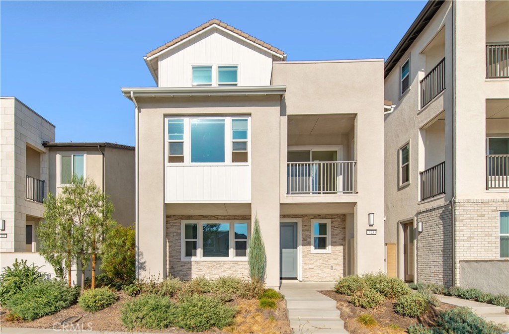 Discover modern living in this stunning nearly new home located in the desirable Luna Park community of the Great Park in Irvine, completed just one year ago.
The first floor features a bright and inviting living room and a convenient half bath. The second floor offers a spacious primary suite with a private bath, along with an open-concept kitchen, dining area, and living room — ideal for entertaining and everyday living. The third floor includes three additional bedrooms and two full bathrooms, providing ample space for family and guests.
This home is beautifully upgraded with wood flooring throughout and features a private driveway. Located close to Woodbury Shopping Center, Irvine Spectrum, major freeways, and highly rated Irvine schools. Community amenities include pools, spa, BBQ areas, sports parks, playgrounds, and more.
Don’t miss the chance to make this beautiful nearly new home yours!