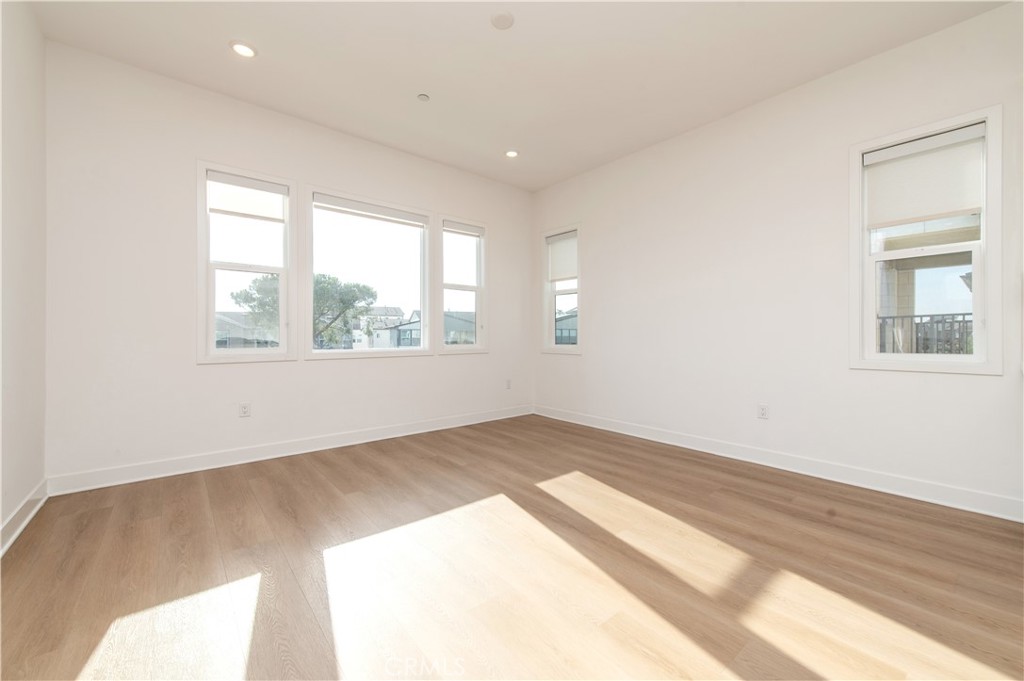 Luna Park - Residential Lease