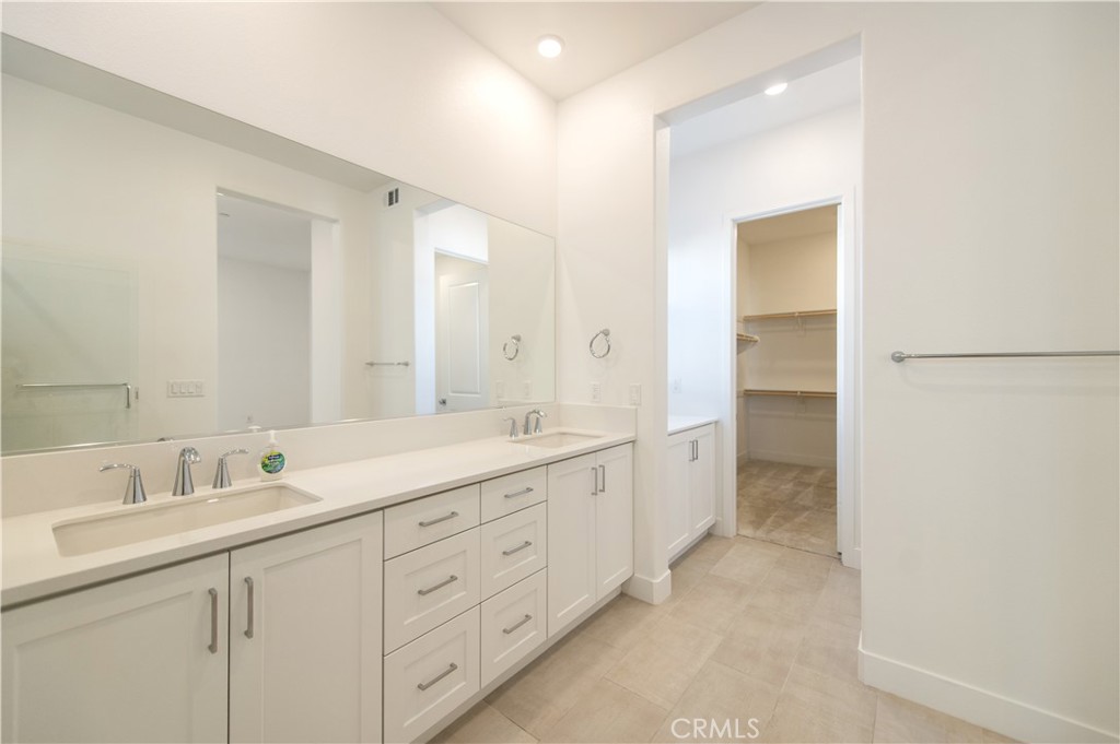 Luna Park - Residential Lease
