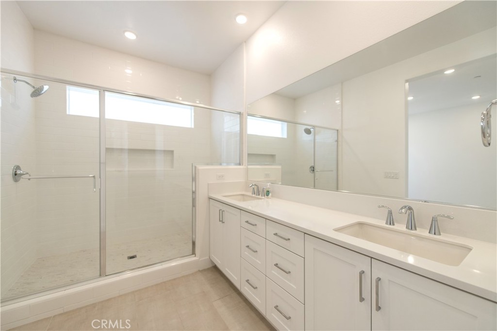 Luna Park - Residential Lease