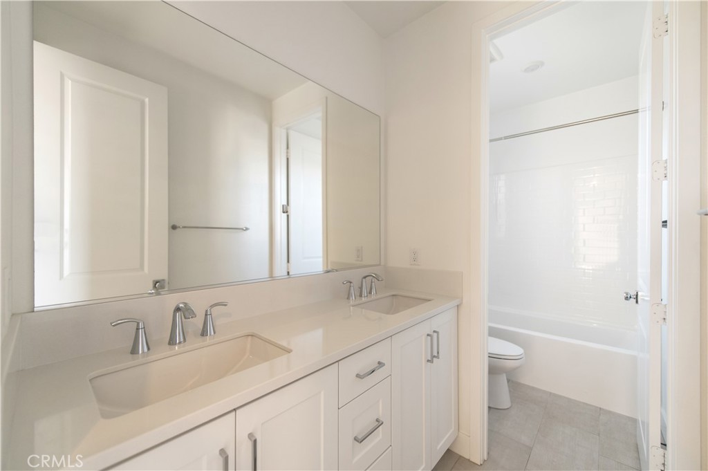 Luna Park - Residential Lease