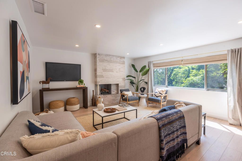 Photo of 1329 Harvard Street #6, Santa Monica, CA 90404 (MLS # P1-24274)