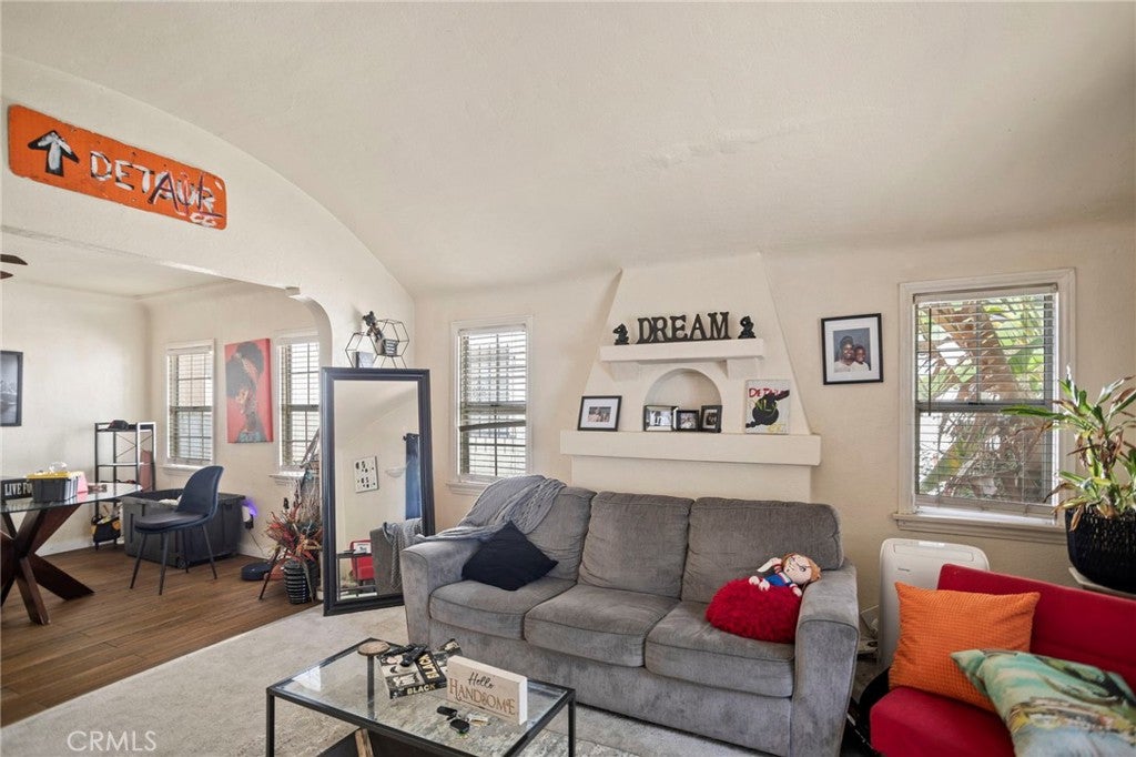720 E 82nd Street