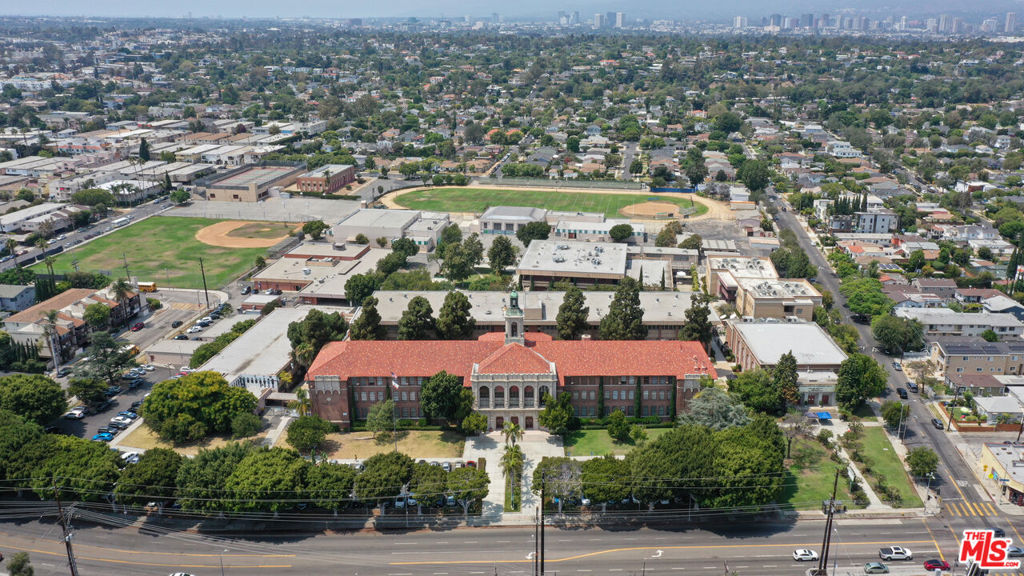 8966 Cadillac Avenue