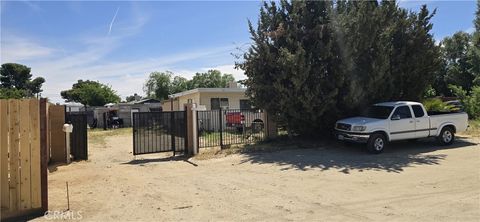 Photo of 43310 Fairglen Road, Lancaster, CA 93535 (MLS # SR26088256)
