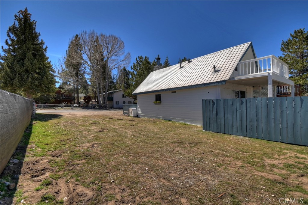 925 W Fairway