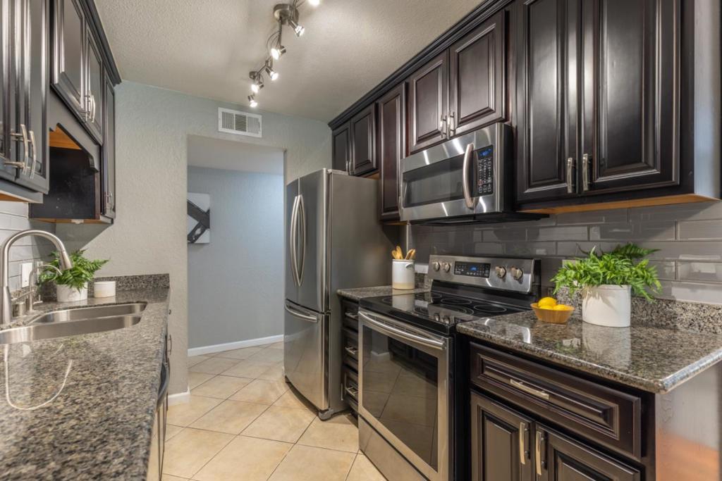 287 Tradewinds Drive 11