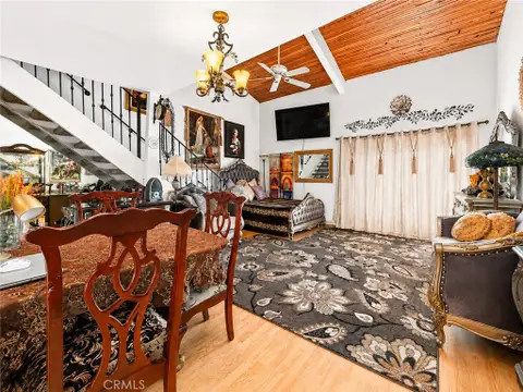 MLS: SR26175338