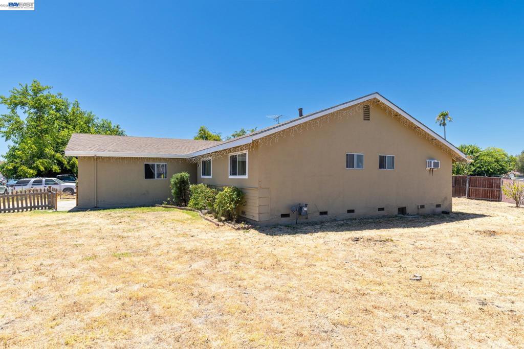 7700 Laramore