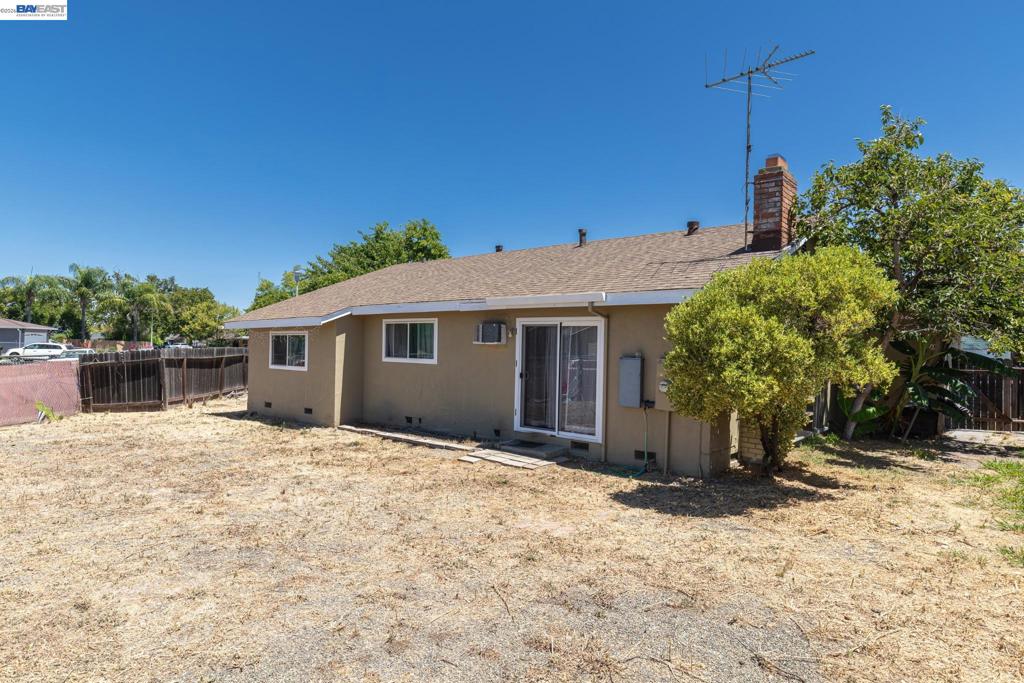 7700 Laramore