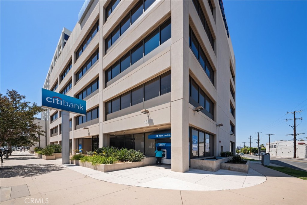 Properties 4 16601 Ventura Boulevard