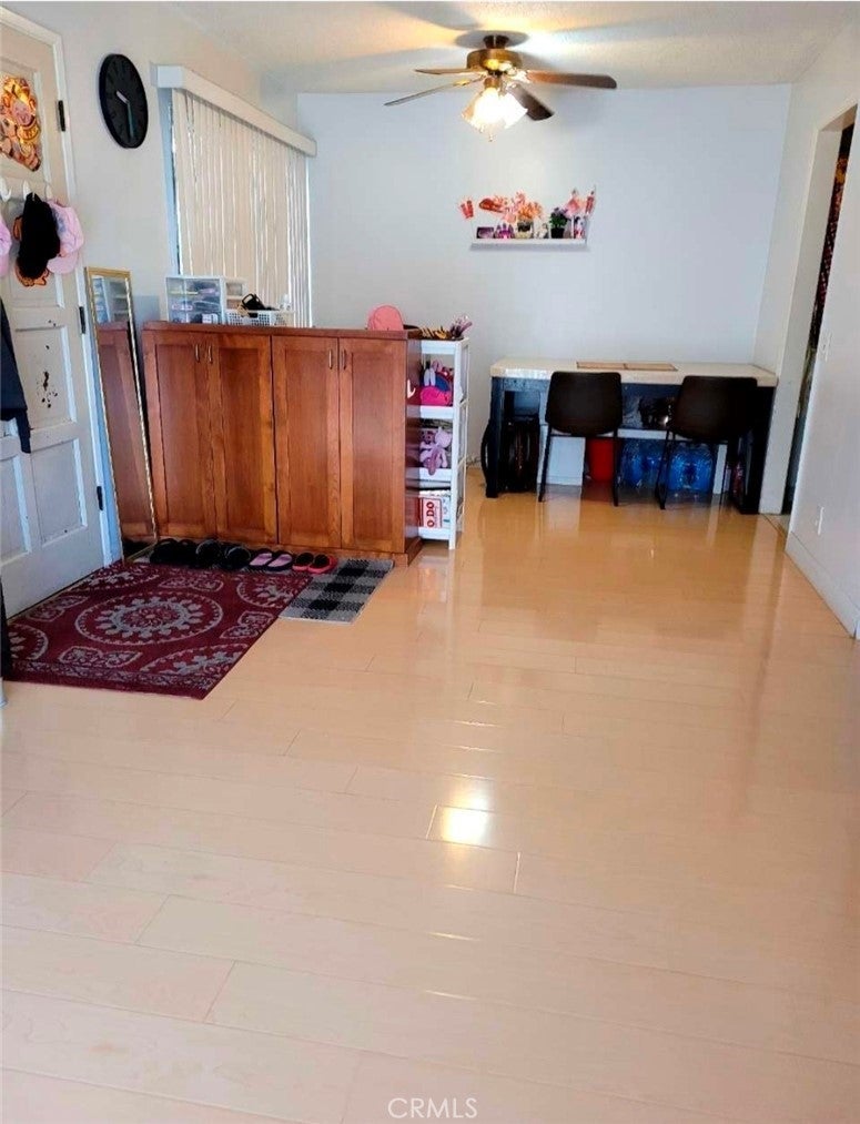 Properties 4 5530 Welland Ave. 15