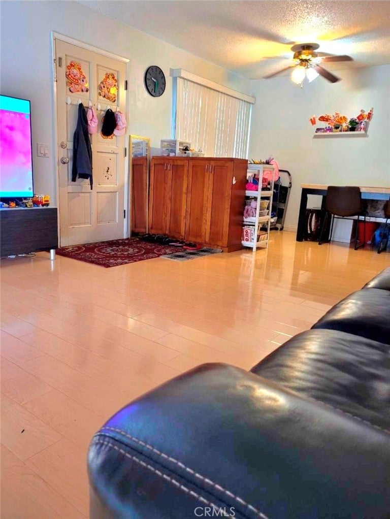 Properties 3 5530 Welland Ave. 15