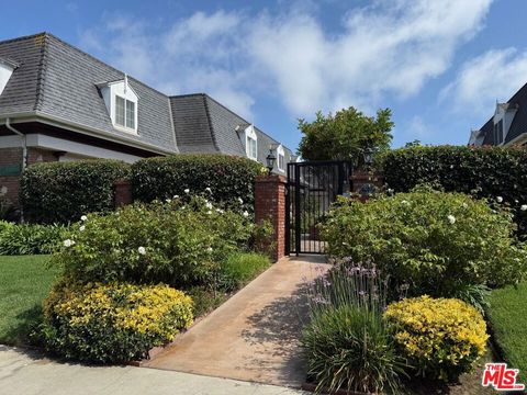 Photo of 8130 Redlands Street #15, Playa Del Rey, CA 90293 (MLS # 25622369)