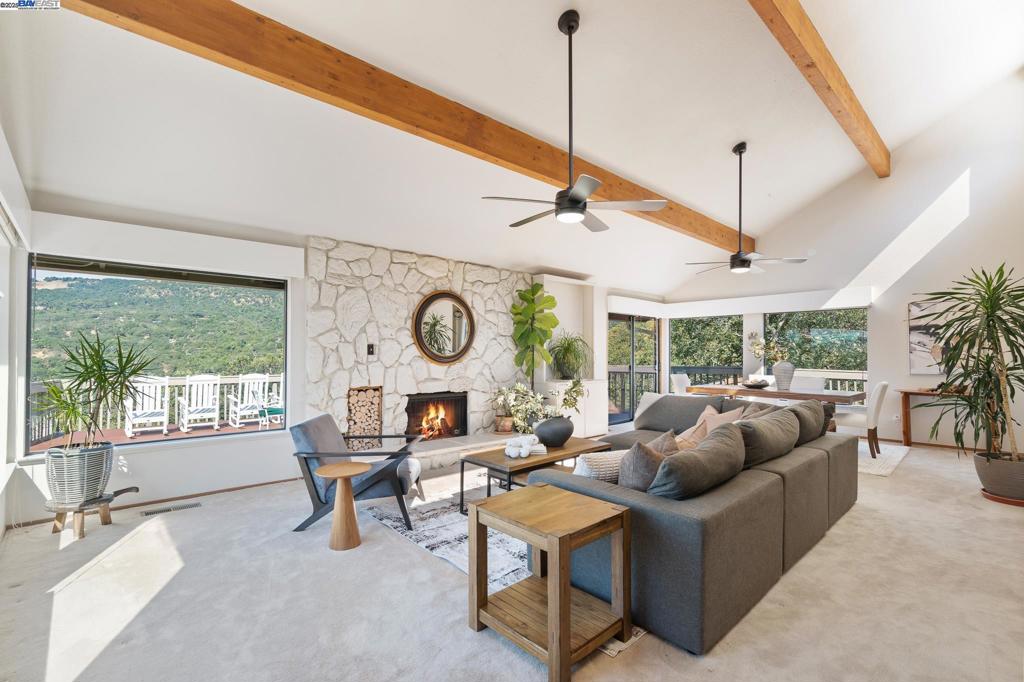 1795 Green Valley Oaks Dr