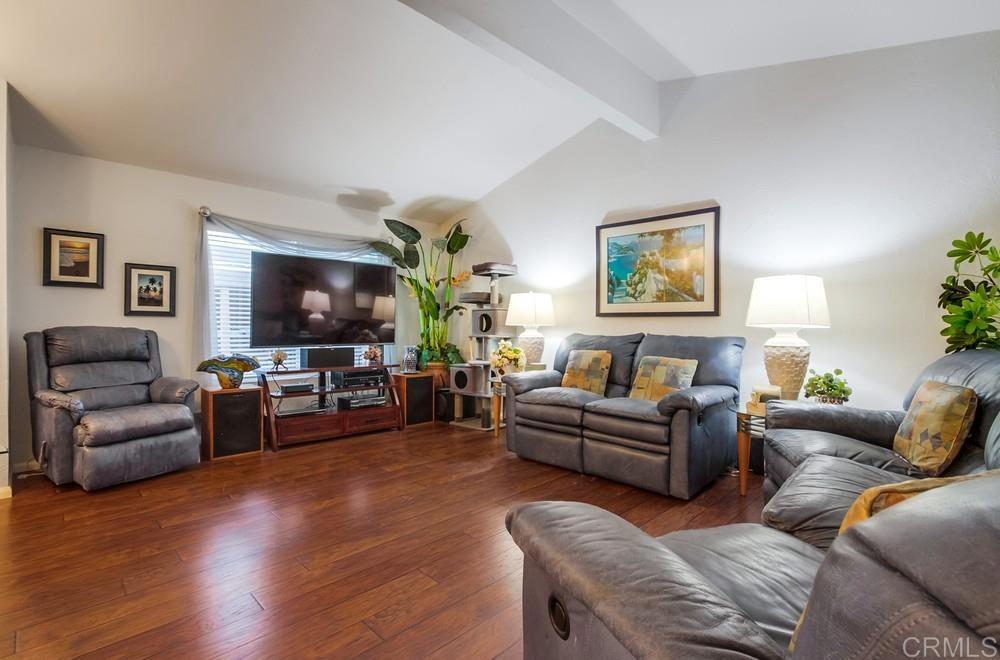 200 S Emerald Drive 25