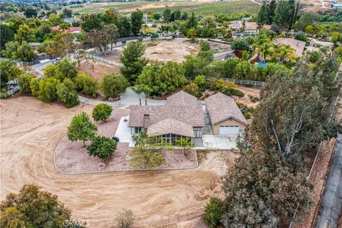 37430 Avenida Chapala Temecula CA 92592
