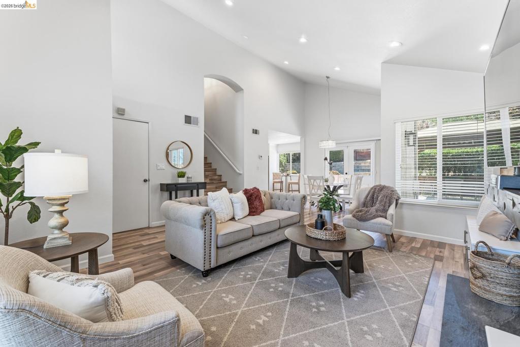 2239 Southwest Ct