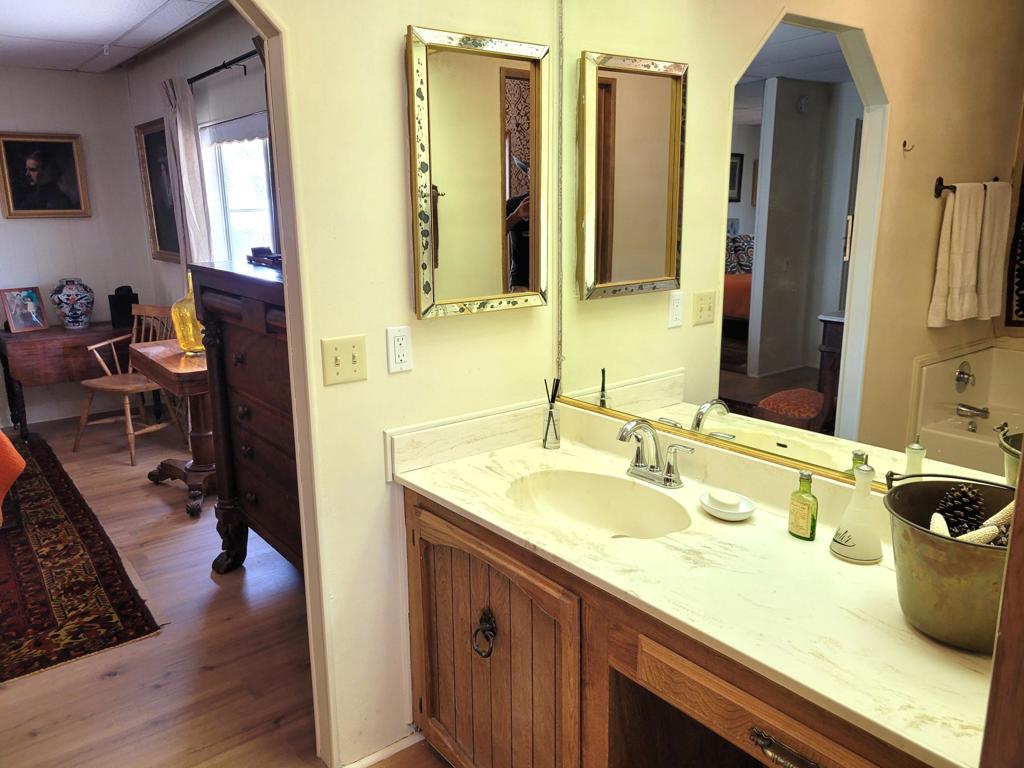 Not Applicable-1 - Manufactured In Park