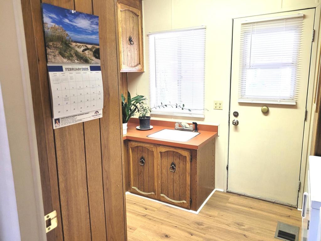 Not Applicable-1 - Manufactured In Park