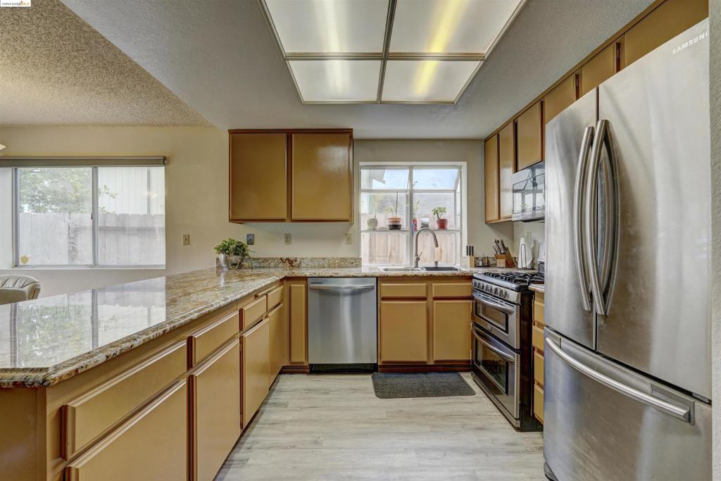 CIMARRON HILLS - Residential