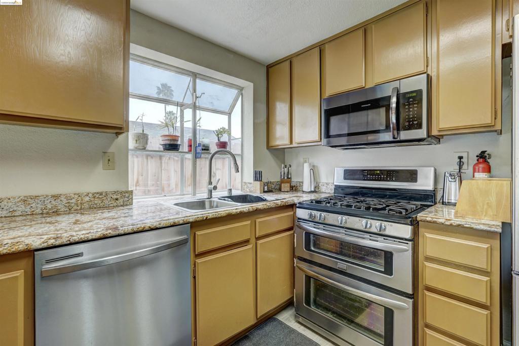 CIMARRON HILLS - Residential