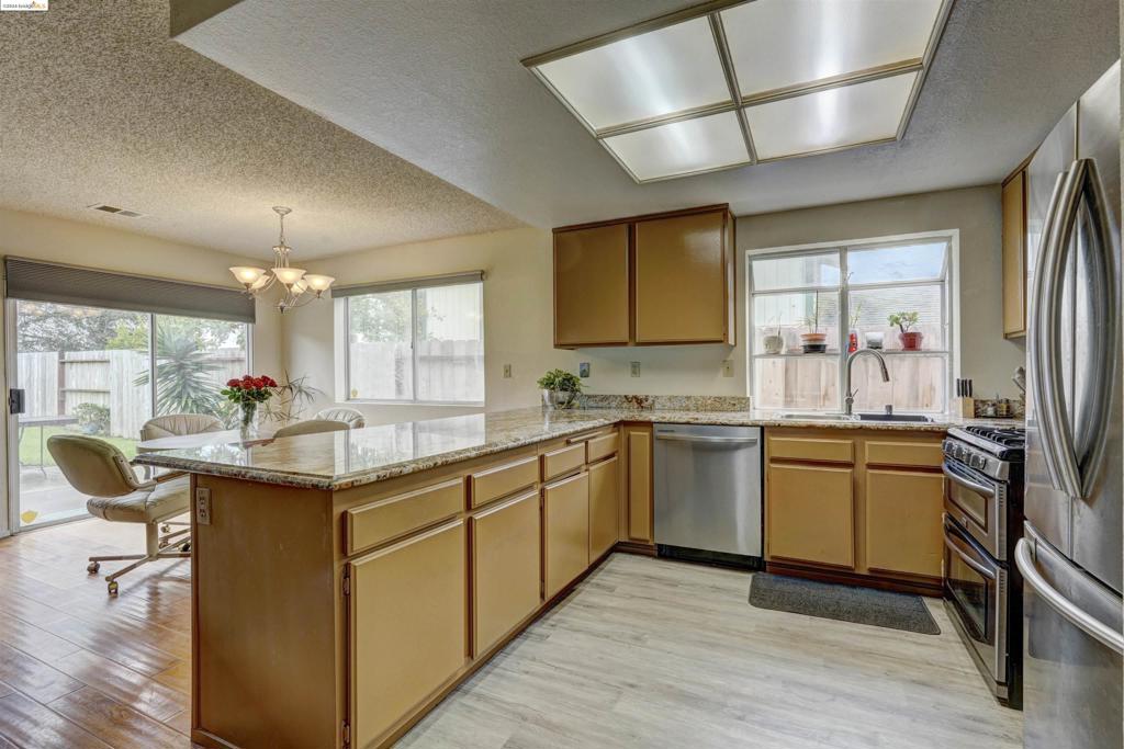 CIMARRON HILLS - Residential