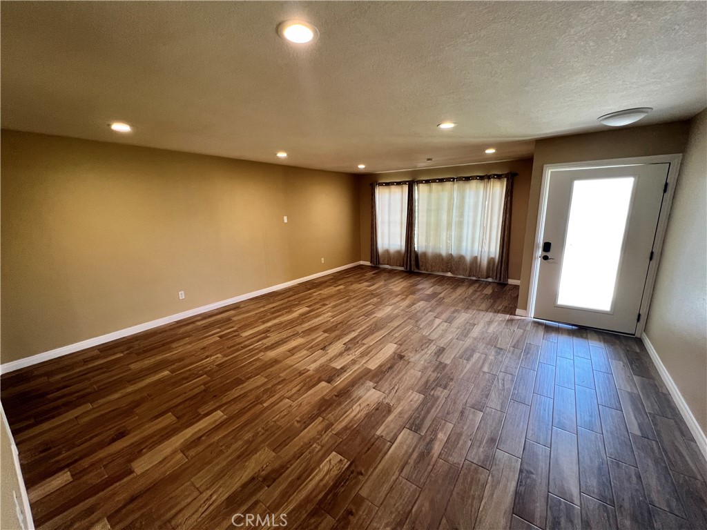 1219 N Van Buren Street
