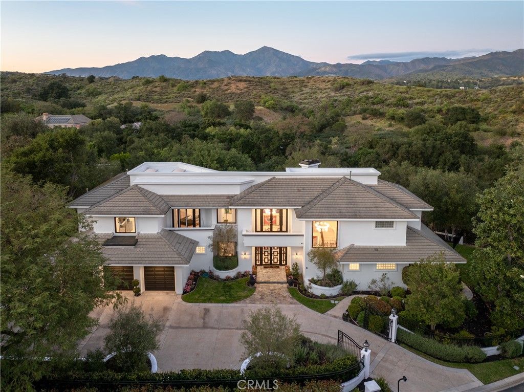 Photo of 8 Palomino, Coto de Caza, CA 92679 (MLS # OC26072232)
