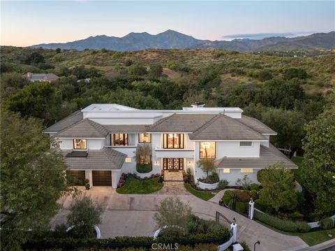 Photo of 8 Palomino, Coto de Caza, CA 92679 (MLS # OC26072232)