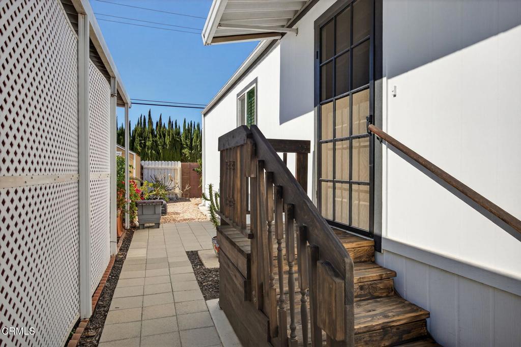 720 W Santa Maria Street 80
