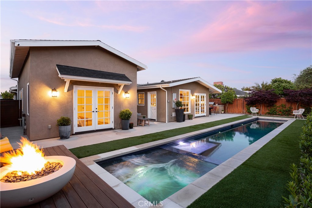 1307 Oxford Lane