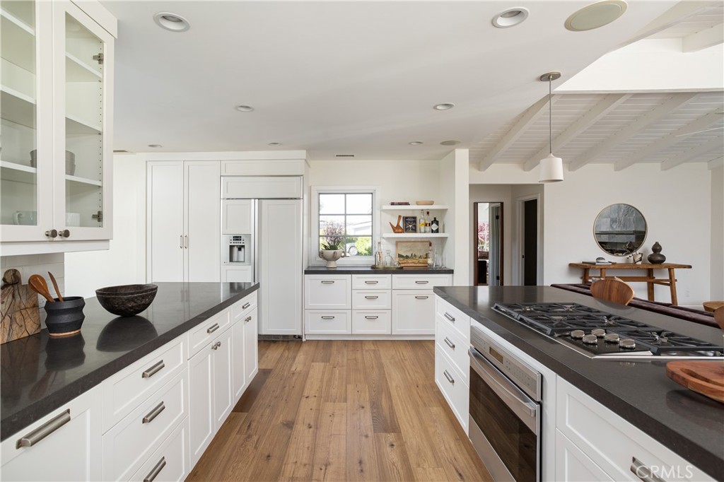1307 Oxford Lane