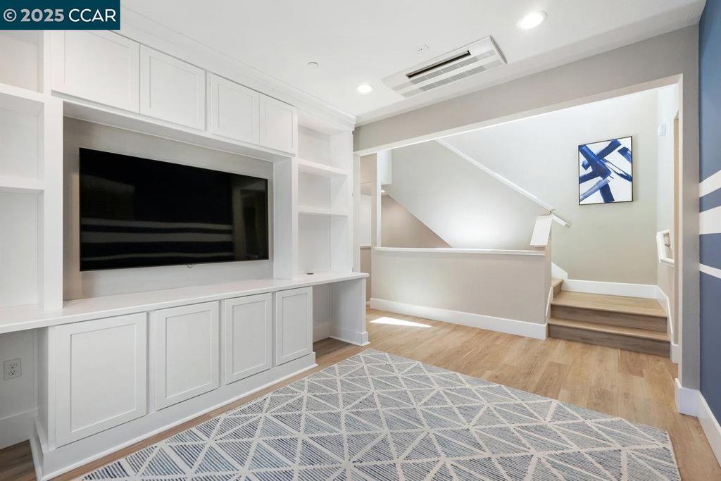 DUBLIN - Residential