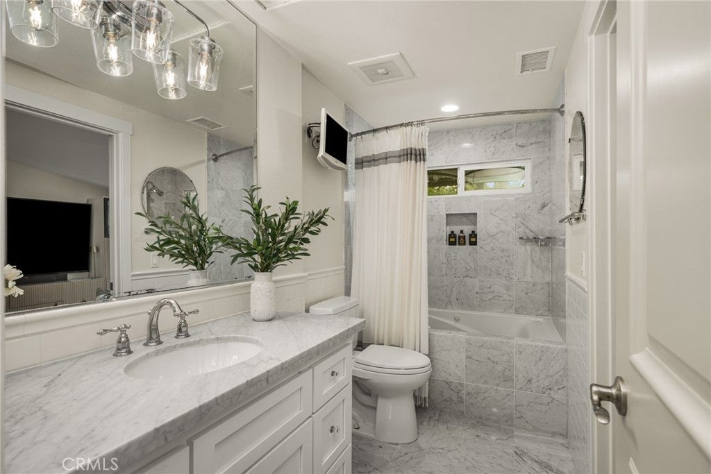 683 Vista Bonita, Newport Beach CA 92660 - Photo 28