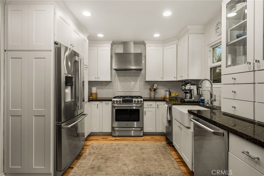 683 Vista Bonita, Newport Beach CA 92660 - Photo 15