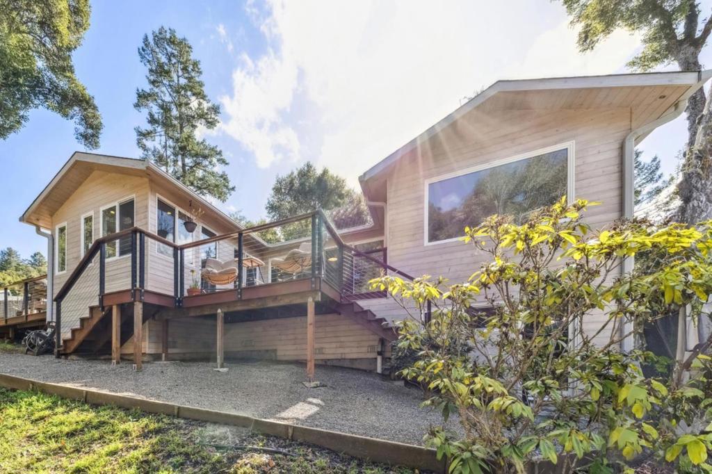 50 Escondido Place